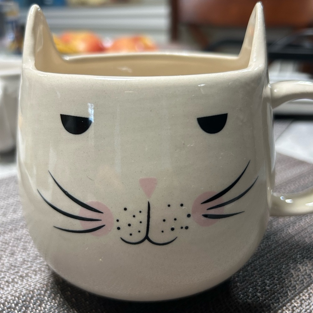 Cat Face Ceramic Mug - Cream